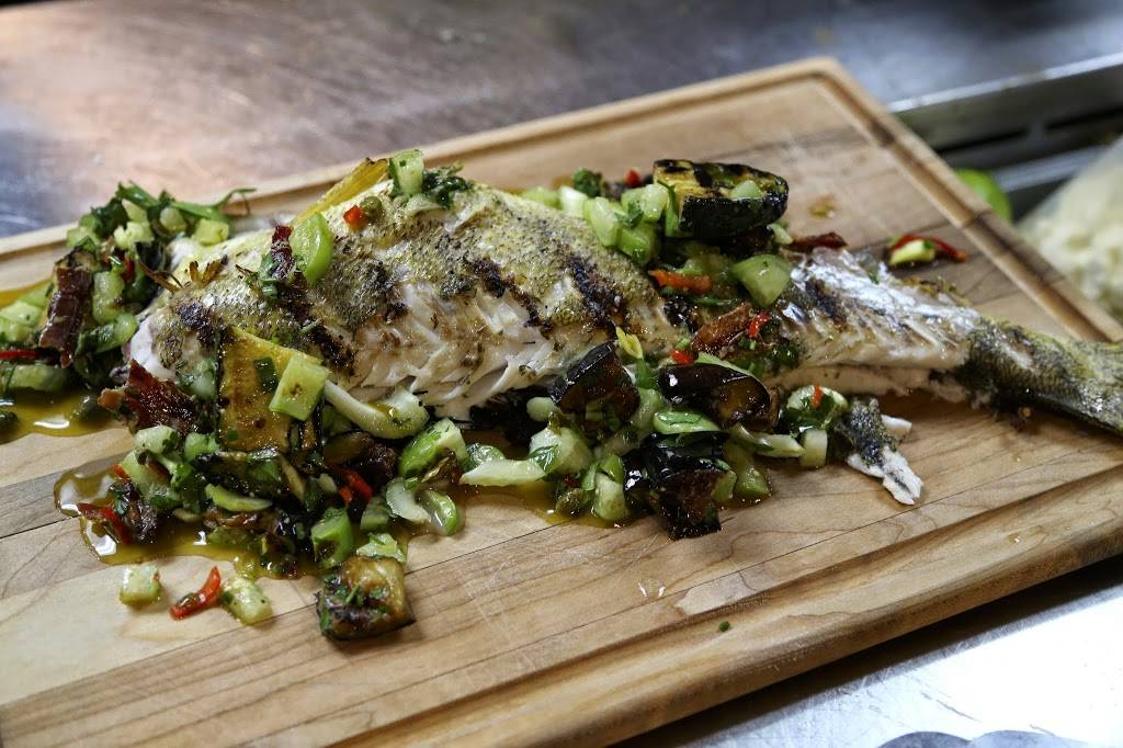 Le Dorchester cuisine & complicites | restaurant | 232 Rue Richelieu, Saint-Jean-sur-Richelieu, QC J3B 6X9, Canada | 4503471589 OR +1 450-347-1589