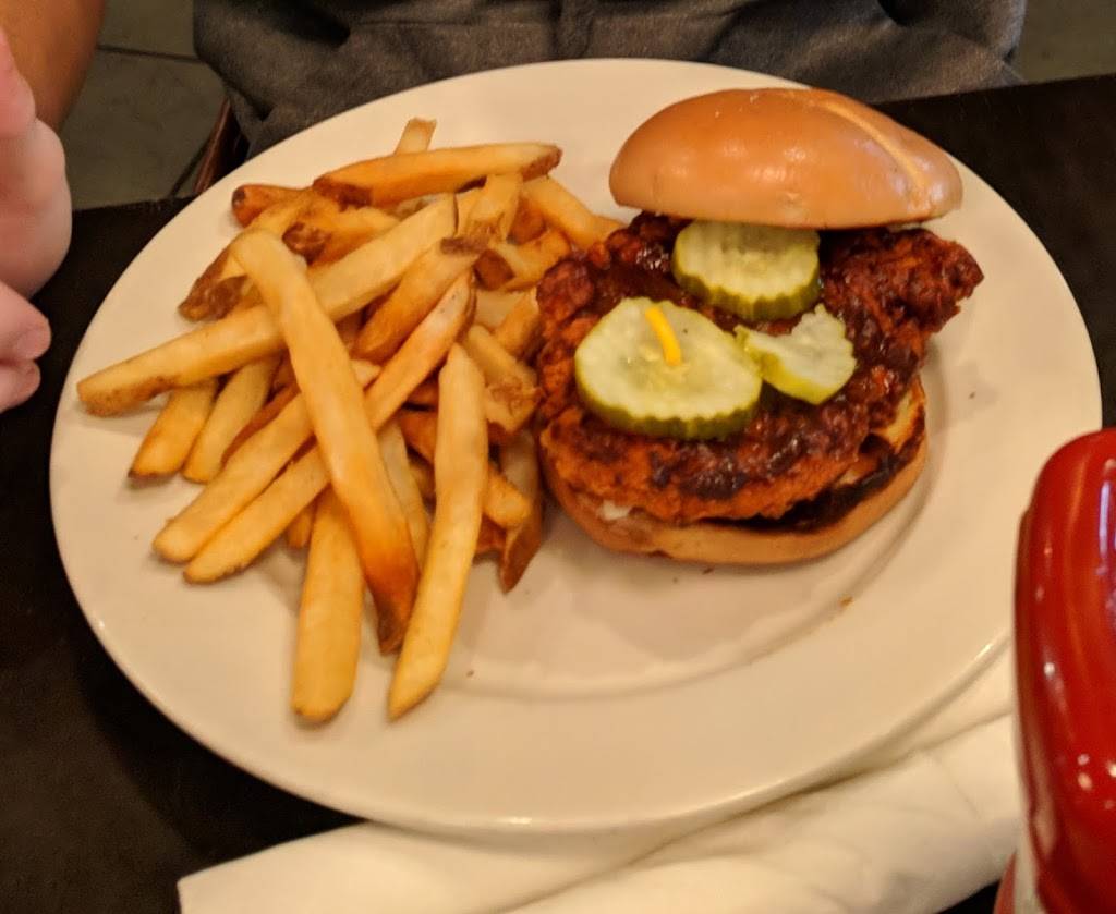 OCharley’s Restaurant & Bar | restaurant | 1993 N State St, Greenfield, IN 46140, USA | 3174629240 OR +1 317-462-9240