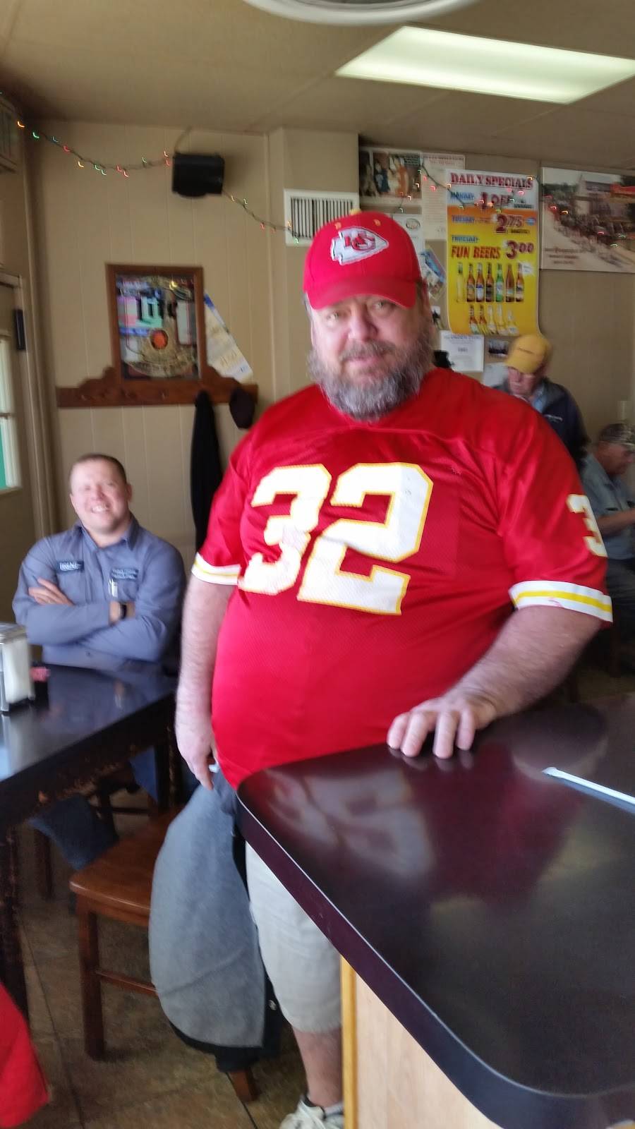 Headquarters | restaurant | 201 Main St, Jasper, IN 47546, USA | 8124823411 OR +1 812-482-3411