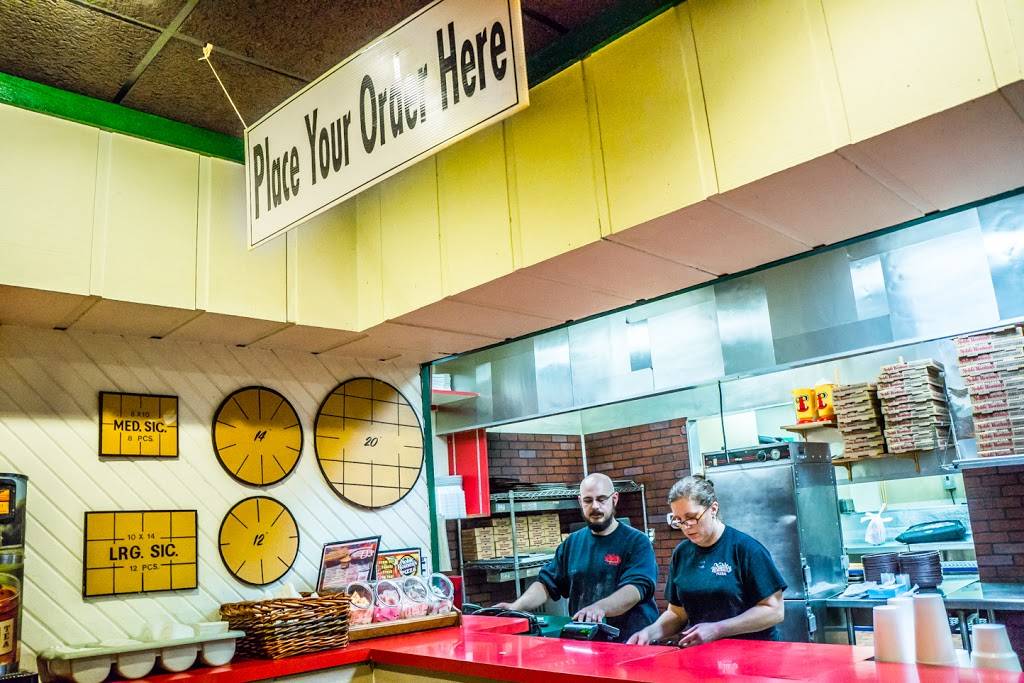 Noble Romans | restaurant | 4140 W Jonathan Moore Pike, Columbus, IN 47201, USA | 8123424477 OR +1 812-342-4477