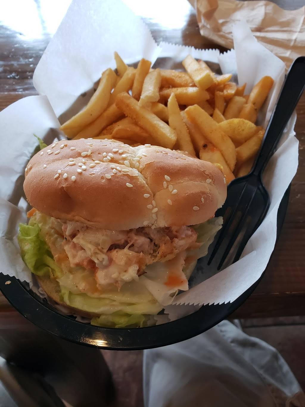 JC Crabhouse | restaurant | 13432 New Hampshire Ave, Silver Spring, MD 20904, USA | 3018793888 OR +1 301-879-3888