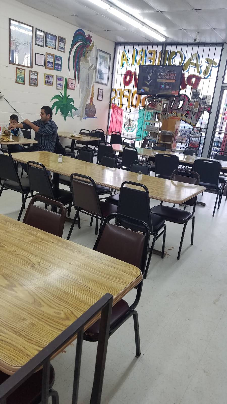 Jilbertos | restaurant | 4434 Main St, Dallas, TX 75226, USA | 2148265417 OR +1 214-826-5417