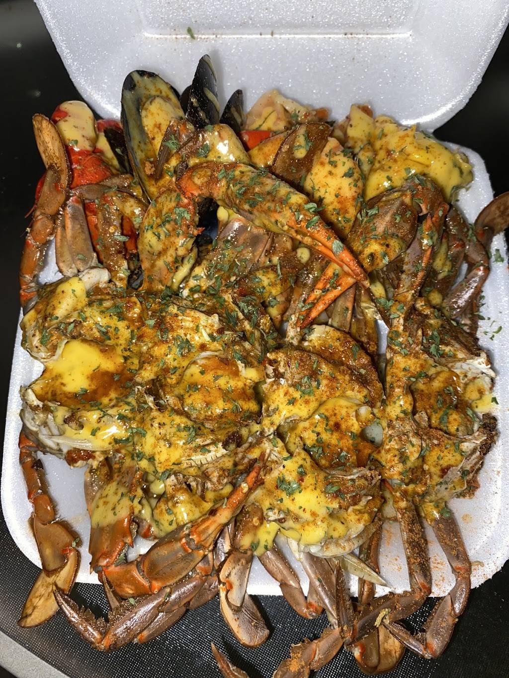 Tampa Blu | restaurant | 6844 N 50th St, Tampa, FL 33610, USA | 8133005032 OR +1 813-300-5032