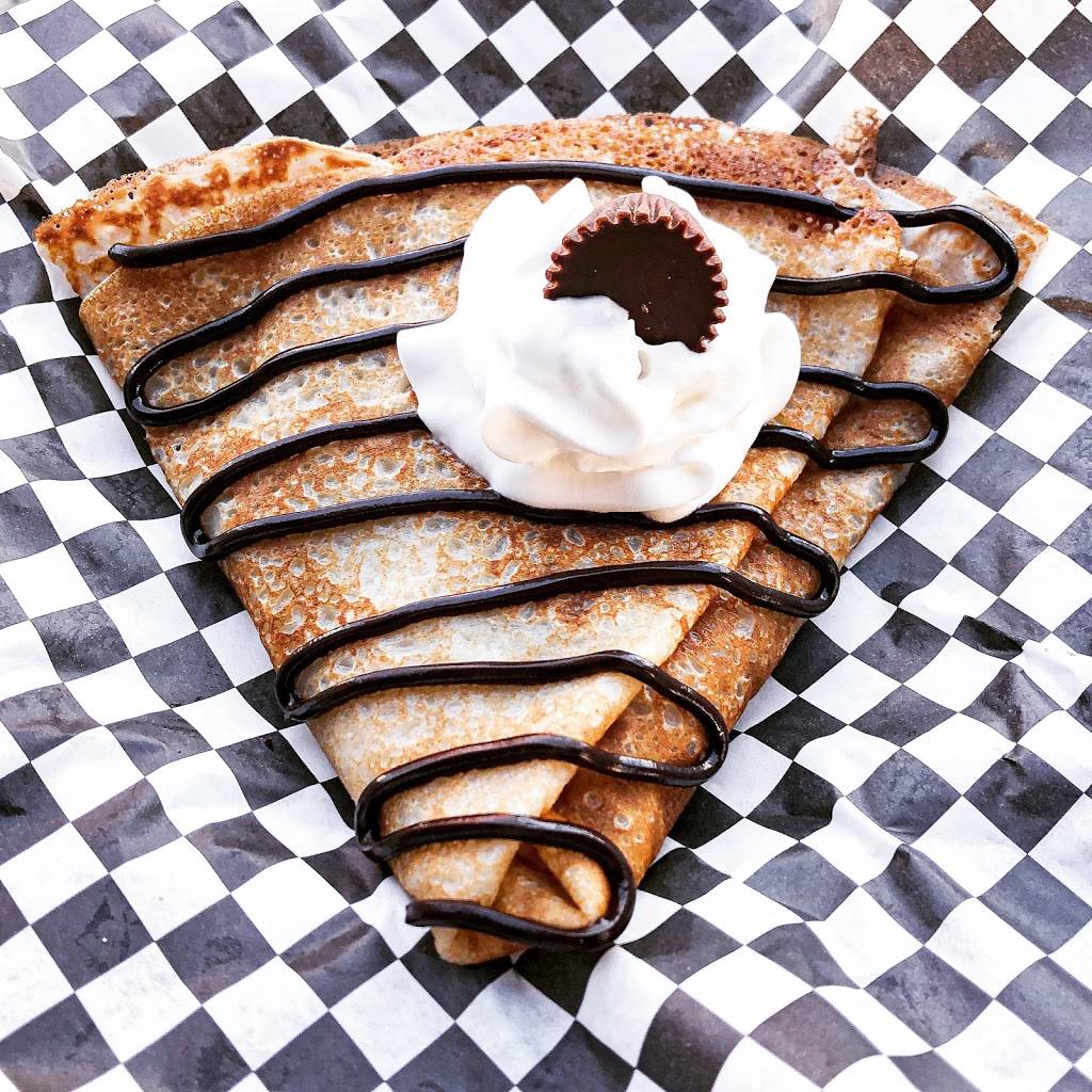 Claire’s Creperie | restaurant | 100 E 4th Ave, Mt Dora, FL 32757, USA | 8507769820 OR +1 850-776-9820
