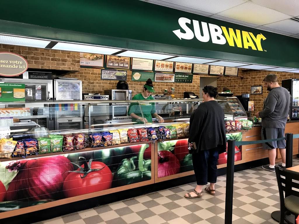 Restaurant SUBWAY | restaurant | Ultramar Convenience Store 2662 montee st, Saint-Lazare, QC J7T 2H9, Canada | 4504587150 OR +1 450-458-7150