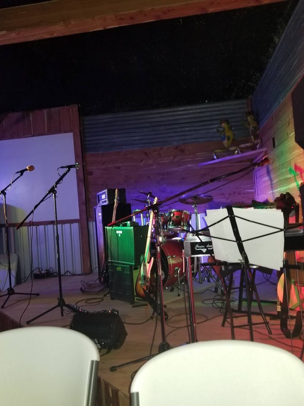 Rek Hill Roadhouse | restaurant | 3024 E, TX-159, Fayetteville, TX 78940, USA | 9792493221 OR +1 979-249-3221