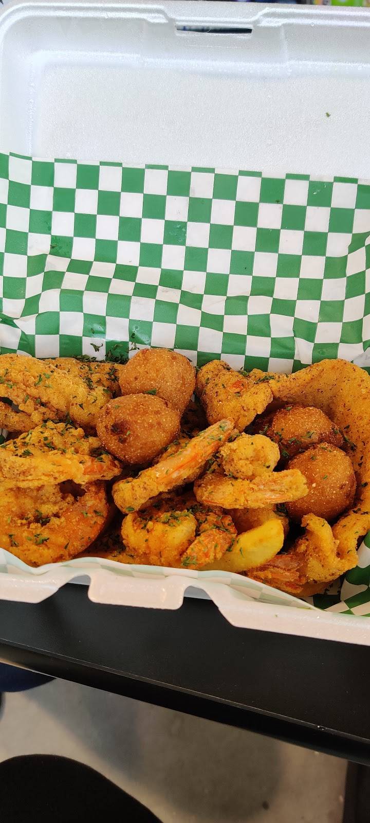 BKS Restaurant | restaurant | 9627 C E King Pkwy, Houston, TX 77044, USA | 3463123769 OR +1 346-312-3769