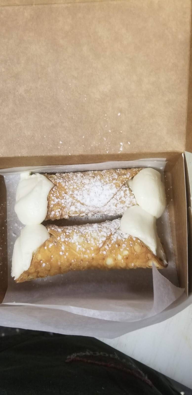 Carluccios Italian Specs | restaurant | 16 N Main St, South Yarmouth, MA 02664, USA | 5083945000 OR +1 508-394-5000