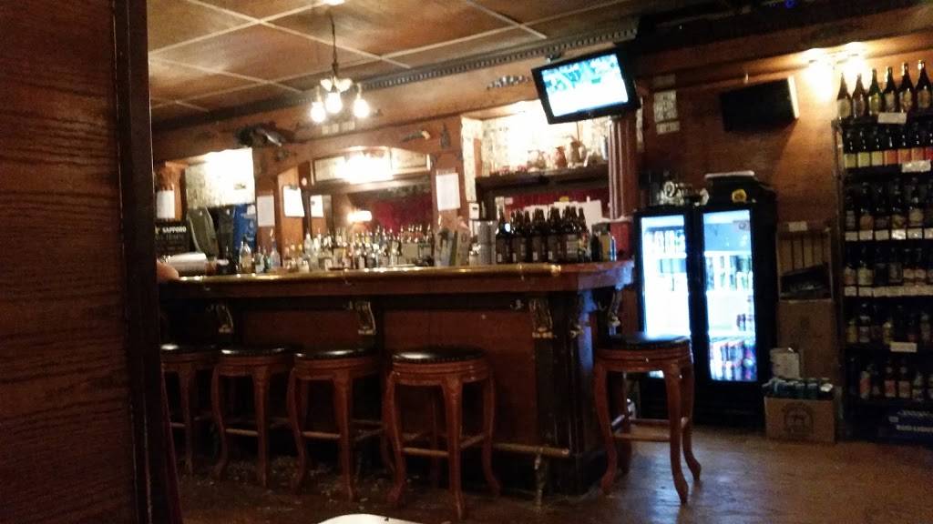 Safe House Saloon | meal delivery | 359 Main St, Lansing, IA 52151, USA | 5635384228 OR +1 563-538-4228