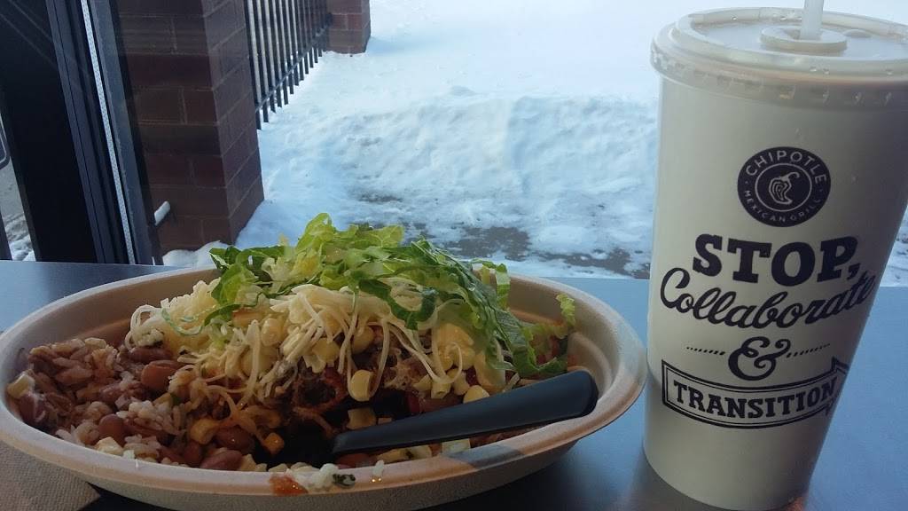 Chipotle Mexican Grill | restaurant | 412 S Randall Rd, Algonquin, IL 60102, USA | 8474581030 OR +1 847-458-1030
