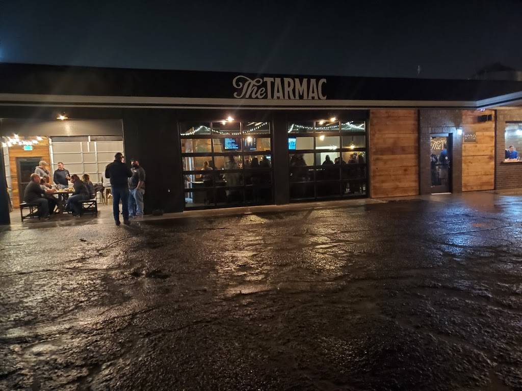 Blaker Brewing - The Tarmac | restaurant | 1930 Airdrome Entry, Atwater, CA 95301, USA | 2095854040 OR +1 209-585-4040