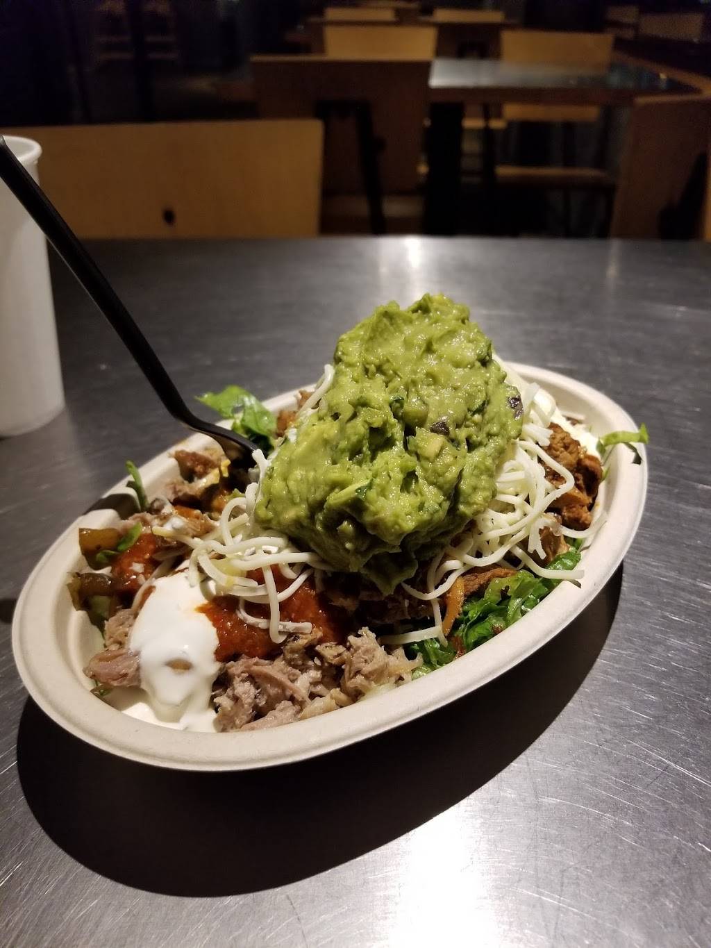 Chipotle Mexican Grill | restaurant | 695 Roosevelt Rd, Glen Ellyn, IL 60137, USA | 6304694035 OR +1 630-469-4035