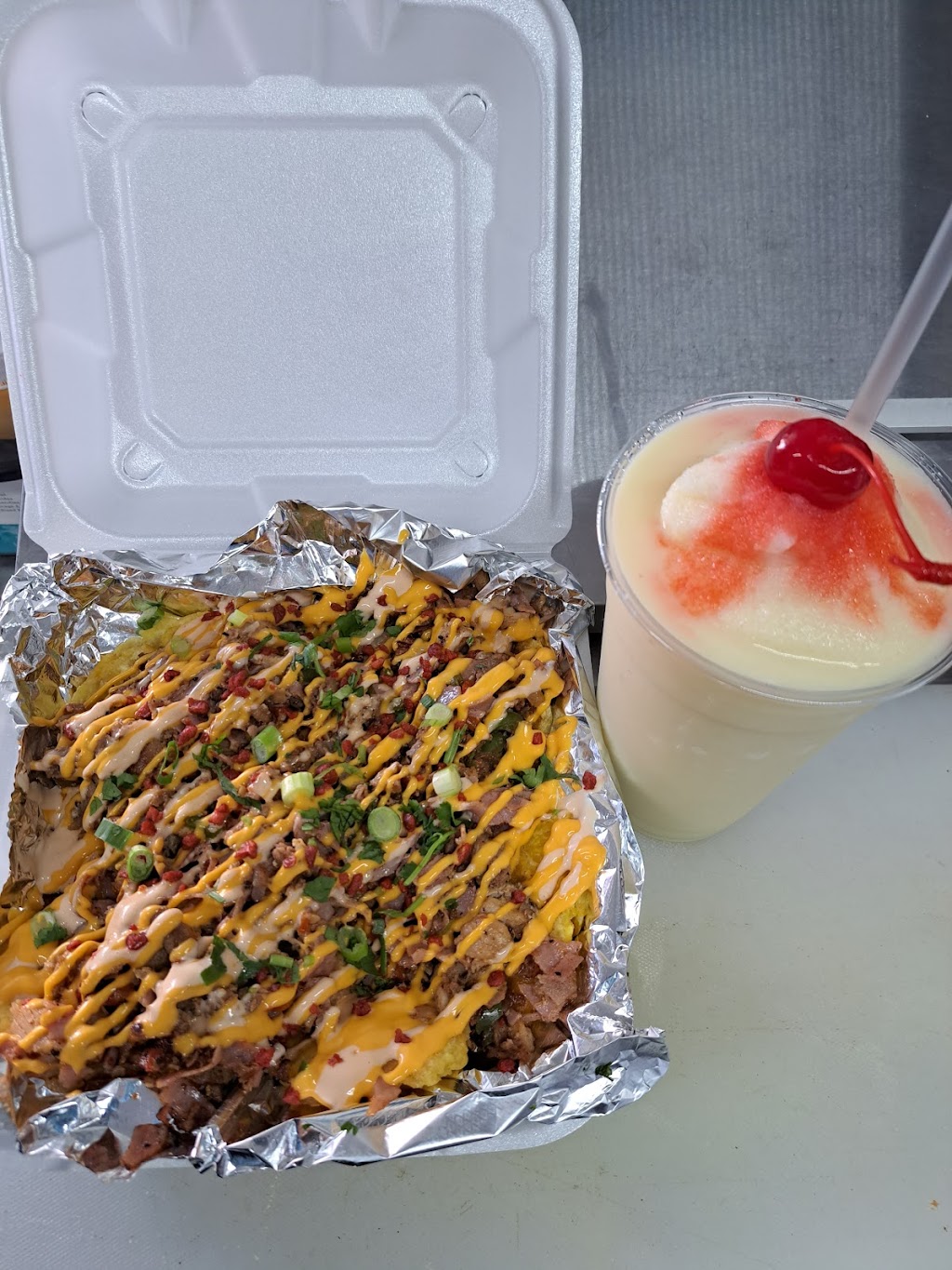 Fus Chinchorreo | restaurant | 10 Loring St, Springfield, MA 01105, USA | 4138470618 OR +1 413-847-0618