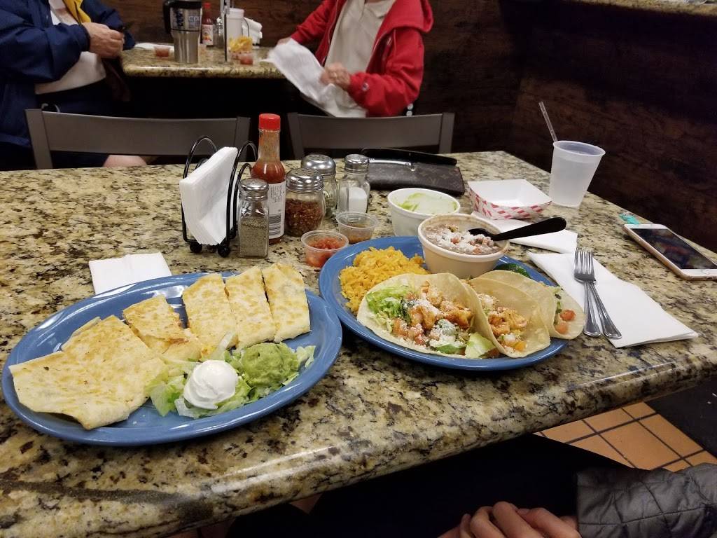 Mi Pueblo Mexican Food | restaurant | 710 E Union Hills Dr, Phoenix, AZ 85024, USA | 6235871920 OR +1 623-587-1920