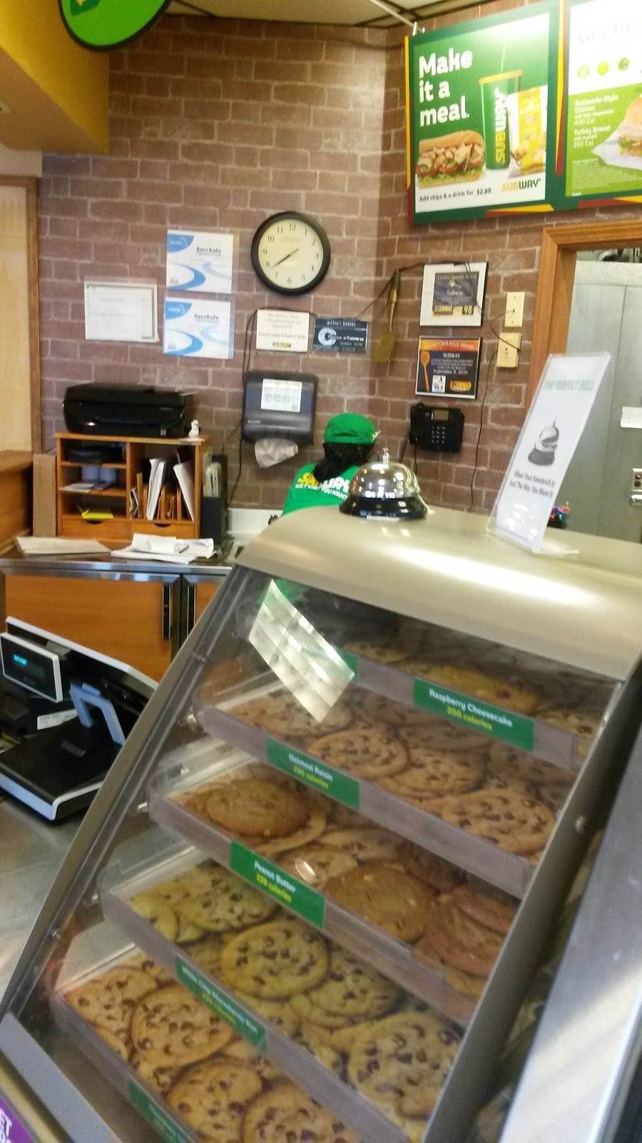 Subway | meal takeaway | 1801 Watson Blvd #C, Warner Robins, GA 31093, USA | 4789230555 OR +1 478-923-0555