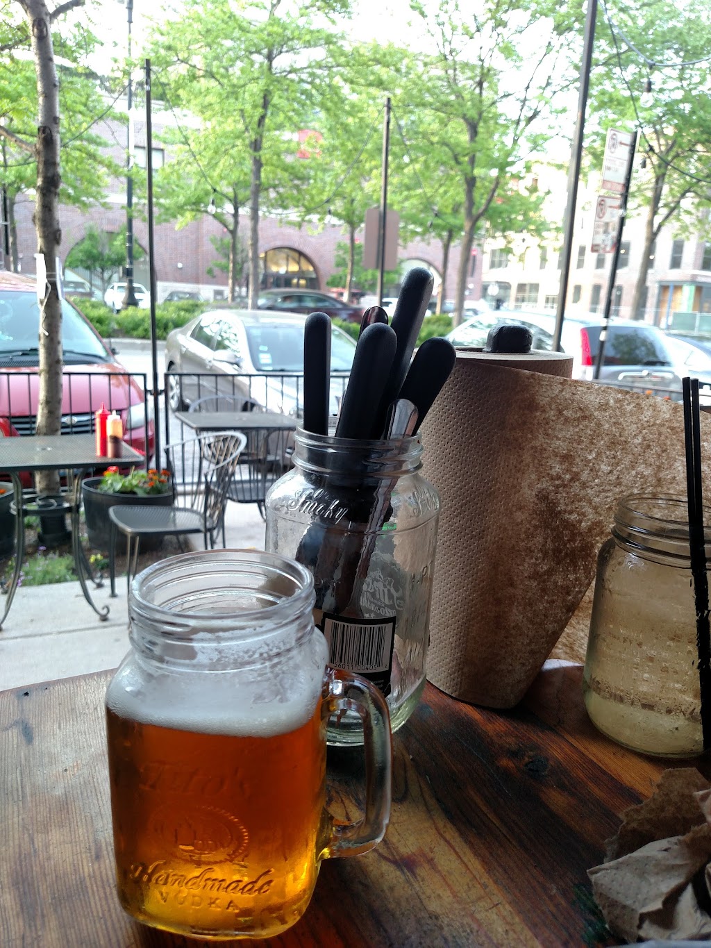 Porkchop Westloop | restaurant | 1132 W Grand Ave, Chicago, IL 60642, USA | 3127339333 OR +1 312-733-9333