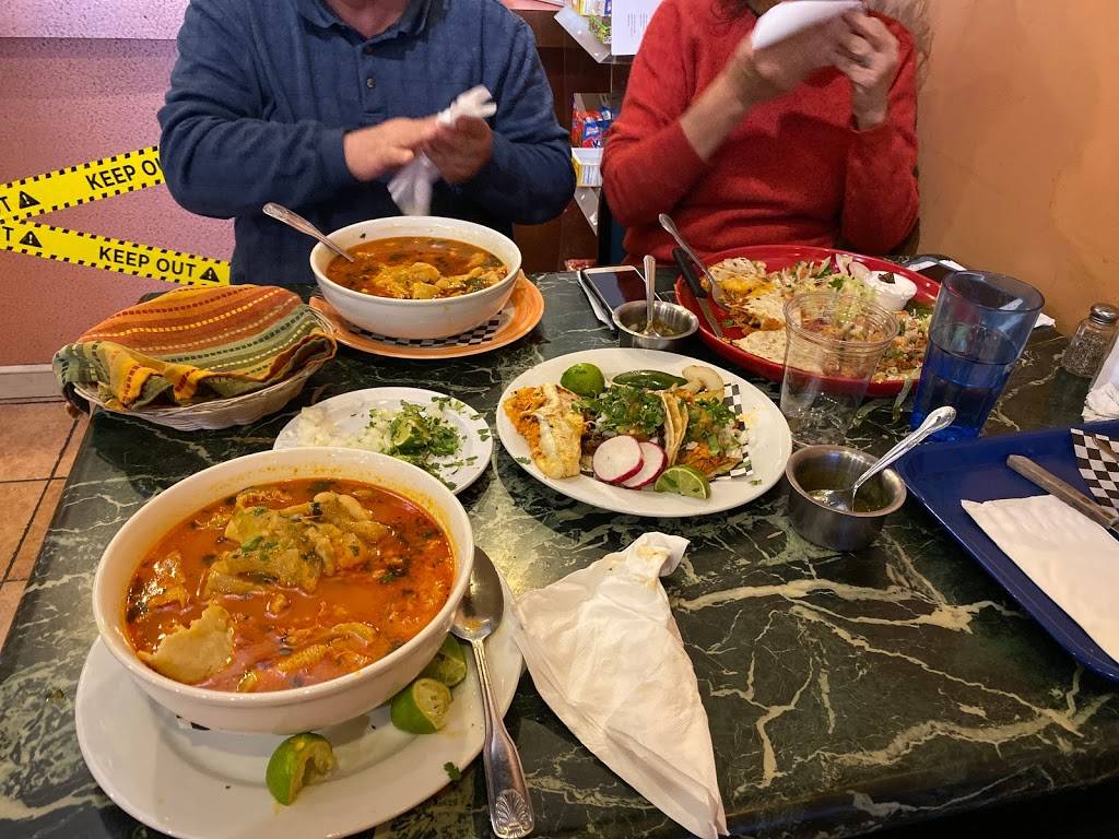 La Bamba Mexican Restaurant | restaurant | 21240 84th Ave S, Kent, WA 98032, USA | 2538727654 OR +1 253-872-7654