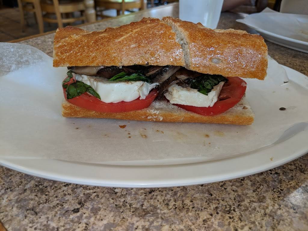 essen | restaurant | 4 Summer St, Manchester-by-the-Sea, MA 01944, USA | 9787049392 OR +1 978-704-9392