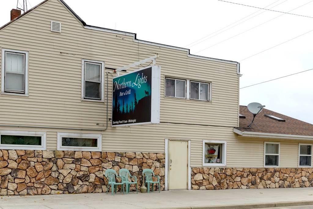 Northern Lights Bar & Grill | restaurant | 160 W State St, Iola, WI 54945, USA | 7154452328 OR +1 715-445-2328