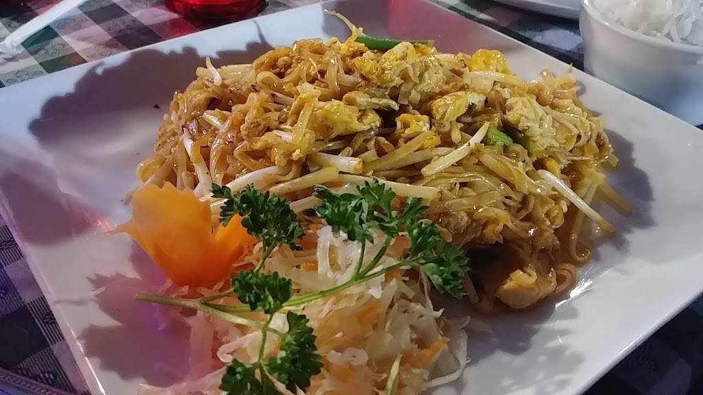 Em-Ons Thai Cafe | restaurant | 2364 Immokalee Rd, Naples, FL 34110, USA | 2395661993 OR +1 239-566-1993