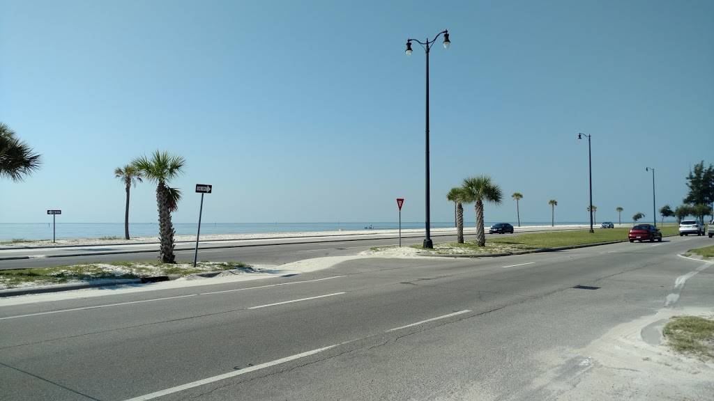 Waffle House | meal takeaway | 4324 W Beach Blvd, Gulfport, MS 39501, USA | 2288679911 OR +1 228-867-9911