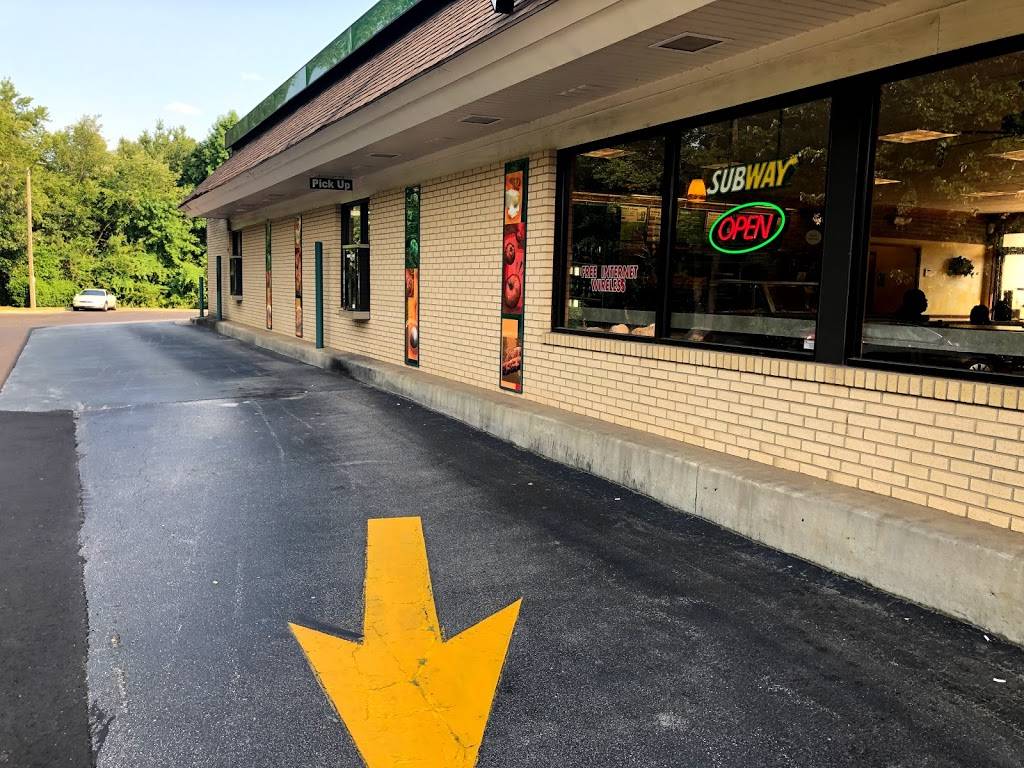 Subway | restaurant | 1709 Lake Wheeler Rd, Raleigh, NC 27603, USA | 9198284231 OR +1 919-828-4231