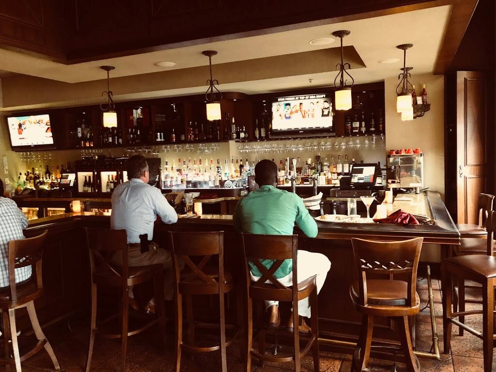 The Vineyard Wine Company | restaurant | 1140 Townpark Ave #1260, Lake Mary, FL 32746, USA | 4078339463 OR +1 407-833-9463