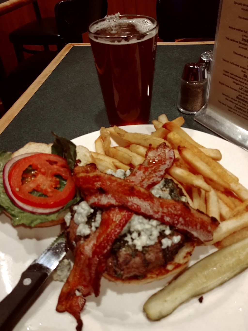 Mahogany Ridge Brewery & Grill | restaurant | 435 Lincoln Ave, Steamboat Springs, CO 80487, USA | 9708793773 OR +1 970-879-3773
