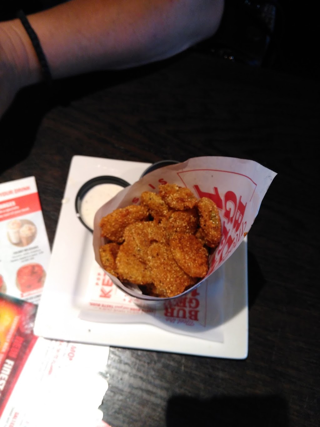 Red Robin Gourmet Burgers and Brews | restaurant | 100 Bluefish Dr Suite 100, Panama City Beach, FL 32413, USA | 8502331480 OR +1 850-233-1480