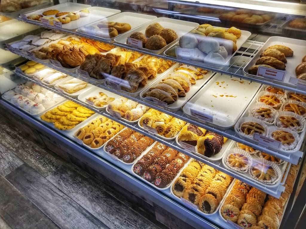 Mecatos Bakery & Cafe - Lake Underhill | bakery | 7790 Lake Underhill Rd #101, Orlando, FL 32822, USA | 4077306576 OR +1 407-730-6576