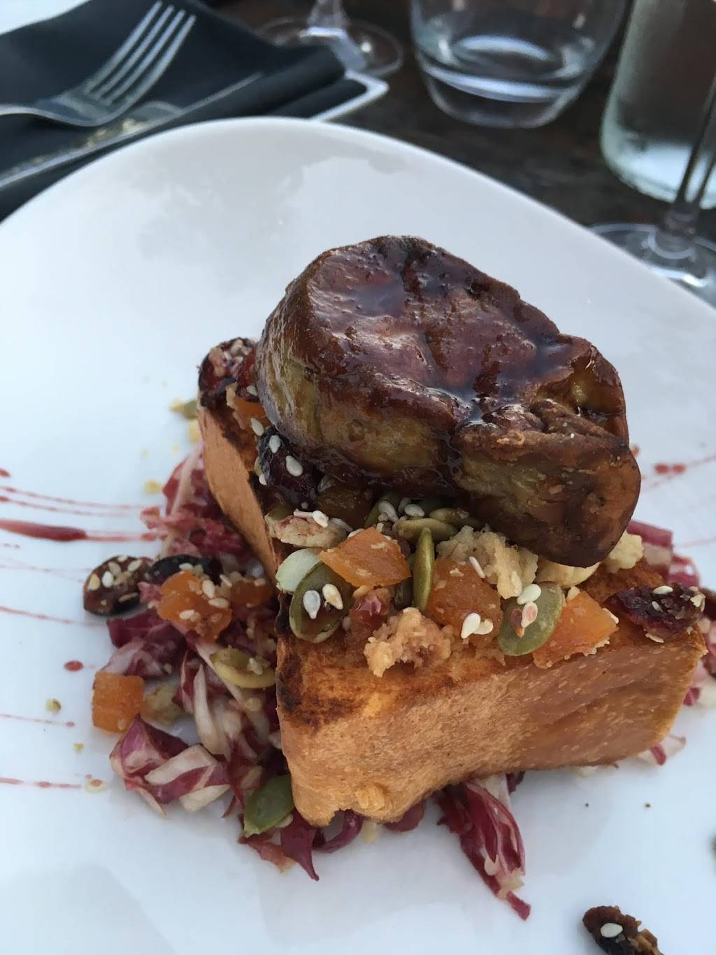 Restaurant Bâtiment B | restaurant | 940 Place Ile des Moulins, Terrebonne, QC J6W 4N7, Canada | 4509643939 OR +1 450-964-3939