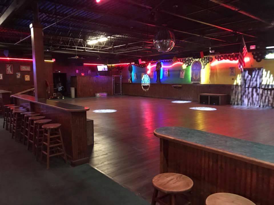 The Weekend Dance Hall & Saloon | restaurant | 4000 W Reno Ave, Oklahoma City, OK 73107, USA | 4056019309 OR +1 405-601-9309