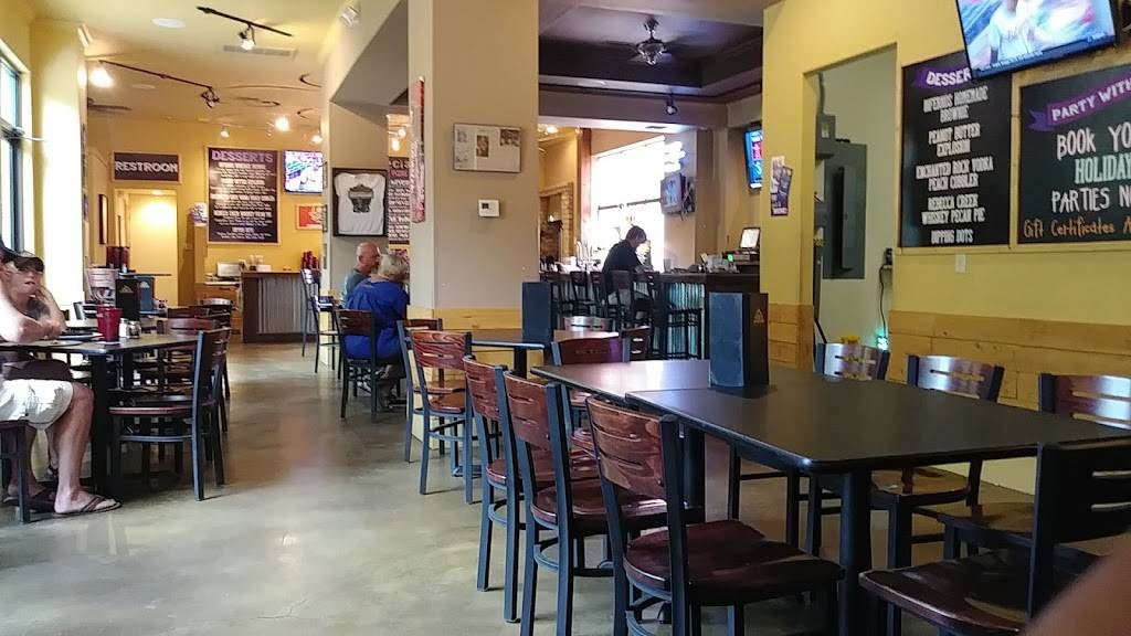 Infernos Wood Fired Oven & Spirits | restaurant | 1198 Gruene Rd, New Braunfels, TX 78130, USA | 8306292077 OR +1 830-629-2077