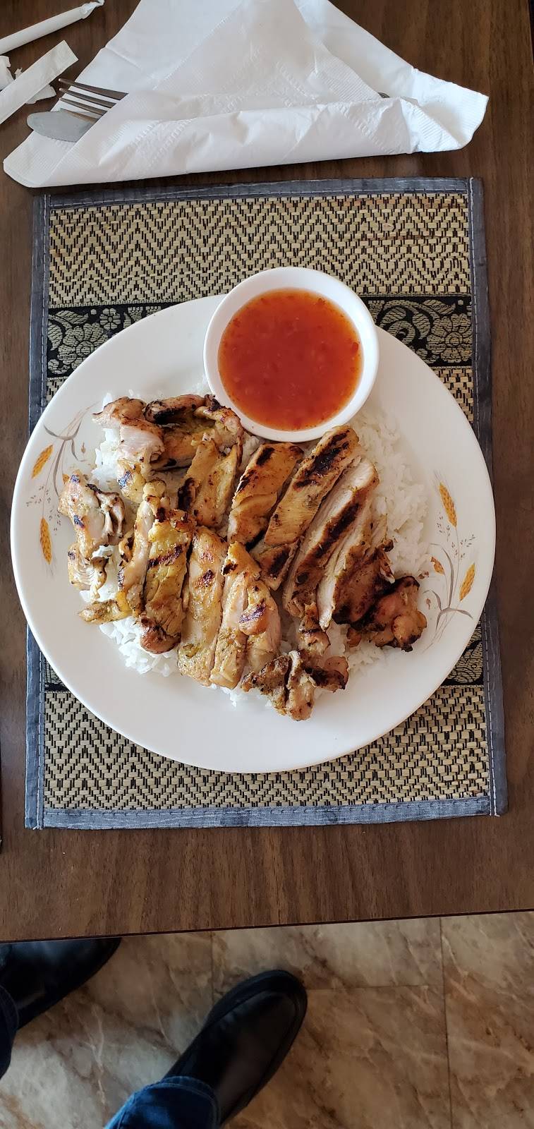 Thai O-Sha | restaurant | 27822 Warren Rd, Westland, MI 48185, USA | 7347433425 OR +1 734-743-3425