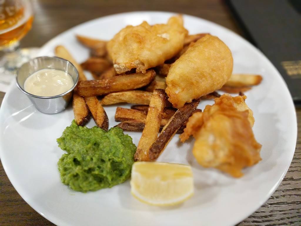 Goose Island Brewhouse | restaurant | 1800 N Clybourn Ave, Chicago, IL 60614, USA | 3129150071 OR +1 312-915-0071