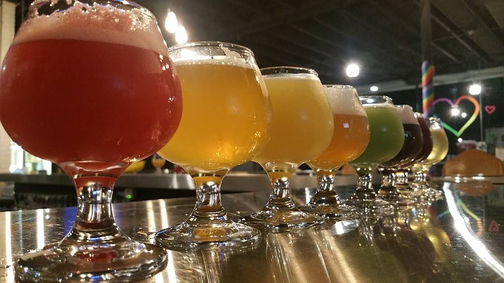 Hawthorne Bottle Shoppe | restaurant | 2927 Central Ave, St. Petersburg, FL 33713, USA | 7278002810 OR +1 727-800-2810