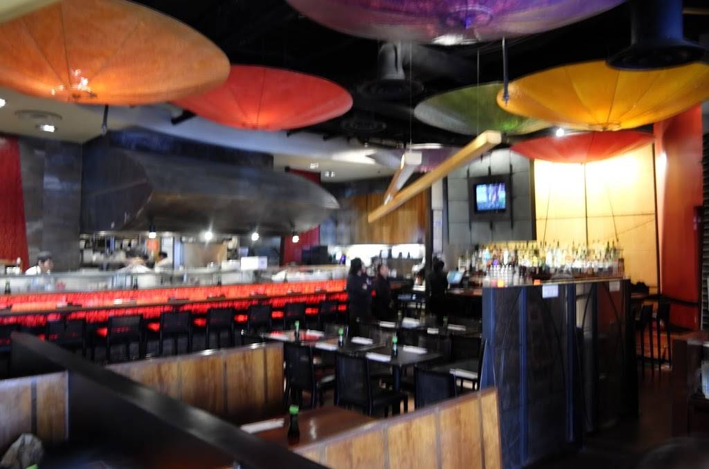 Raku | restaurant | Bethesda Row, 7240 Woodmont Avenue, Bethesda, MD 20814, USA | 3017188680 OR +1 301-718-8680