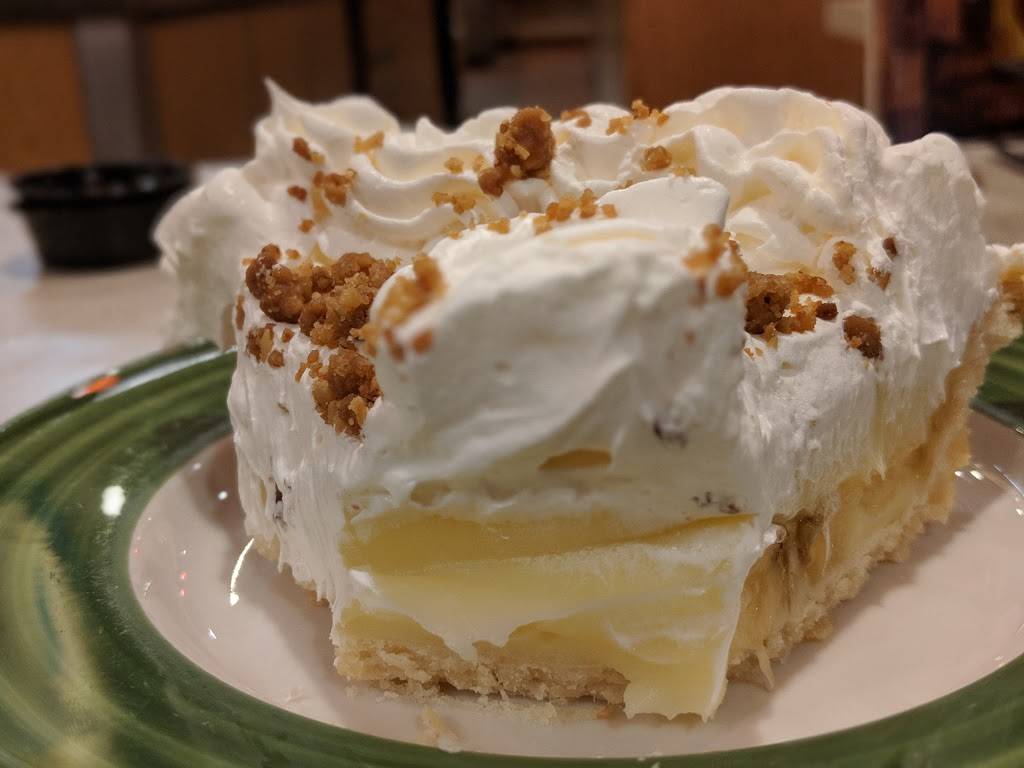 Carrows Restaurants | restaurant | 19011 Bloomfield Ave, Cerritos, CA 90703, USA | 5628651316 OR +1 562-865-1316