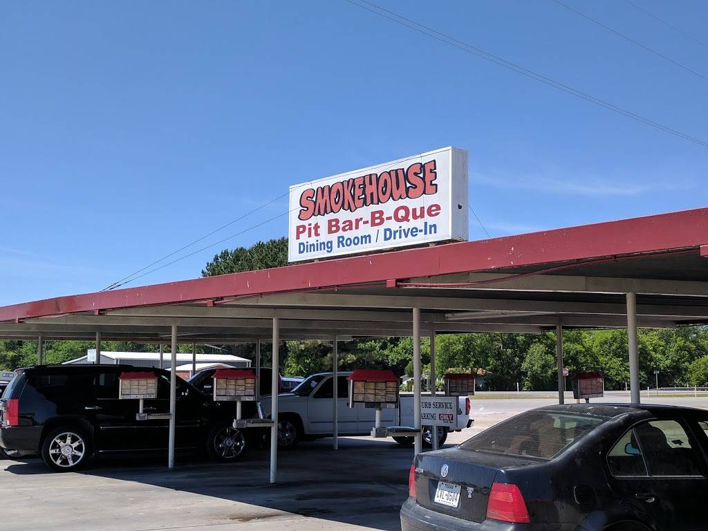 Smokehouse BBQ | restaurant | 307 US-82, Lindsay, TX 76250, USA | 9406659052 OR +1 940-665-9052