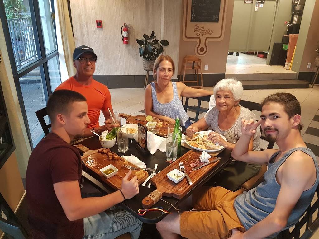 De Leon Latin Cocina | restaurant | 1111 N Ponce De Leon Blvd, St. Augustine, FL 32084, USA | 9048274081 OR +1 904-827-4081