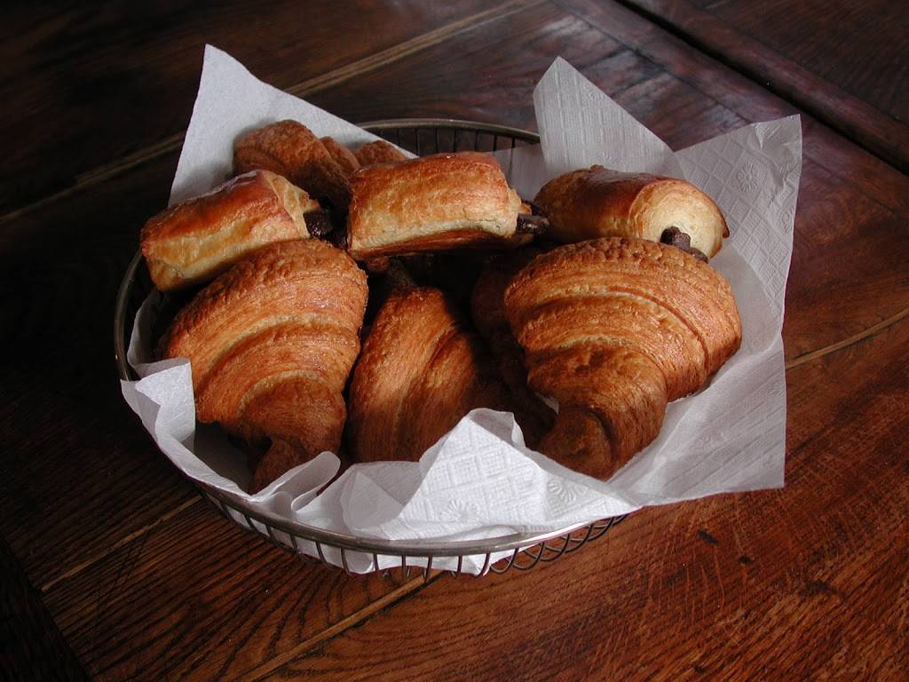 Bizalions Café-Market | cafe | 684 Main St, Great Barrington, MA 01230, USA | 4136449988 OR +1 413-644-9988