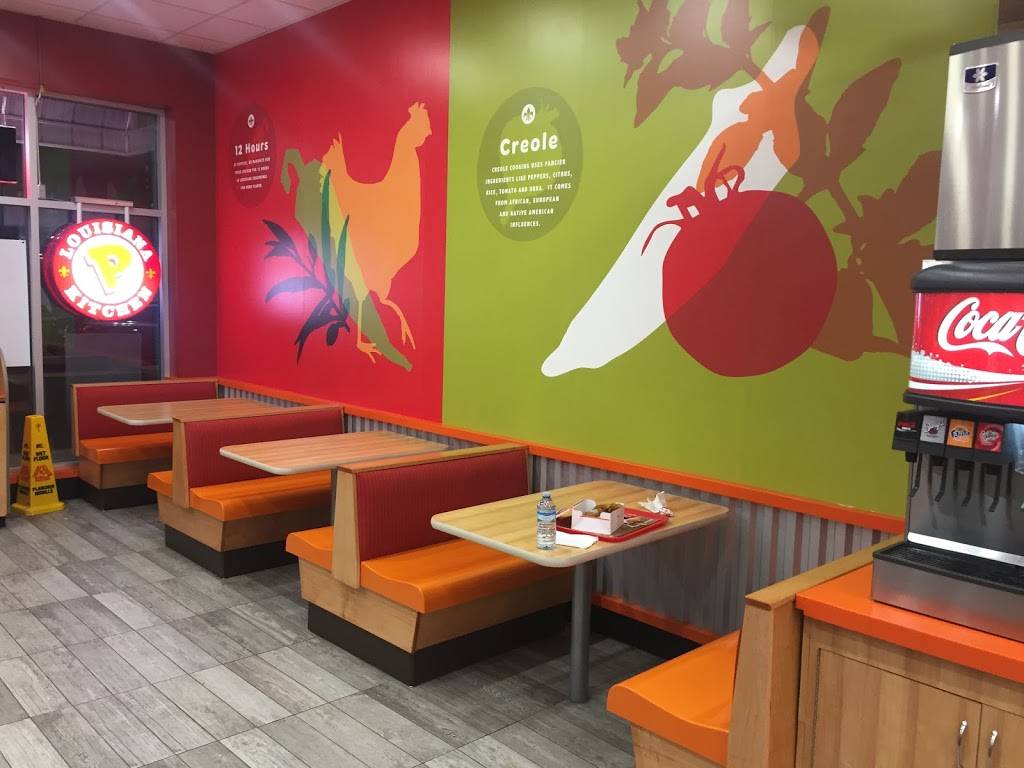 Popeyes | restaurant | 1780 Markham Rd, Scarborough, ON M1B 2W2, Canada | 4163211937 OR +1 416-321-1937