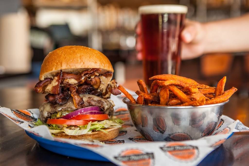 Bad Daddys Burger Bar | restaurant | 1 W Flatiron Crossing Dr Ste 2156, Broomfield, CO 80021, USA | 3034382143 OR +1 303-438-2143