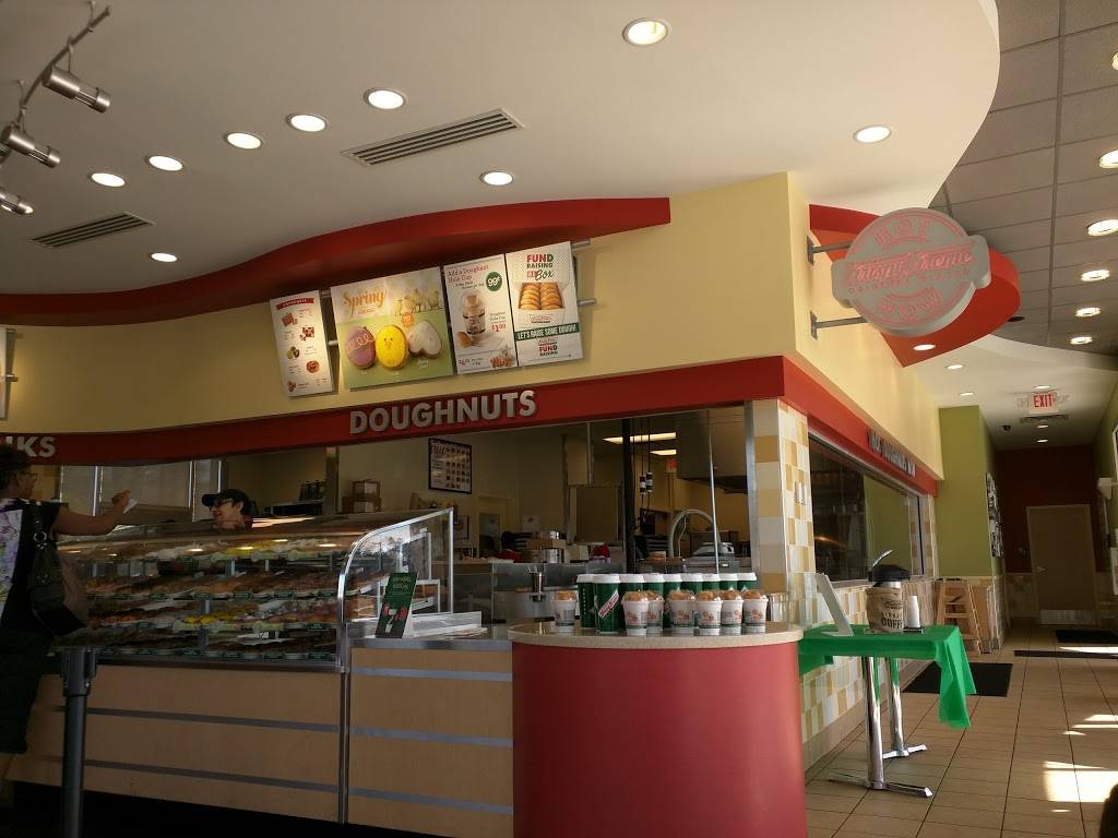 Krispy Kreme | bakery | 12648 Jefferson Ave, Newport News, VA 23602, USA | 7578750260 OR +1 757-875-0260