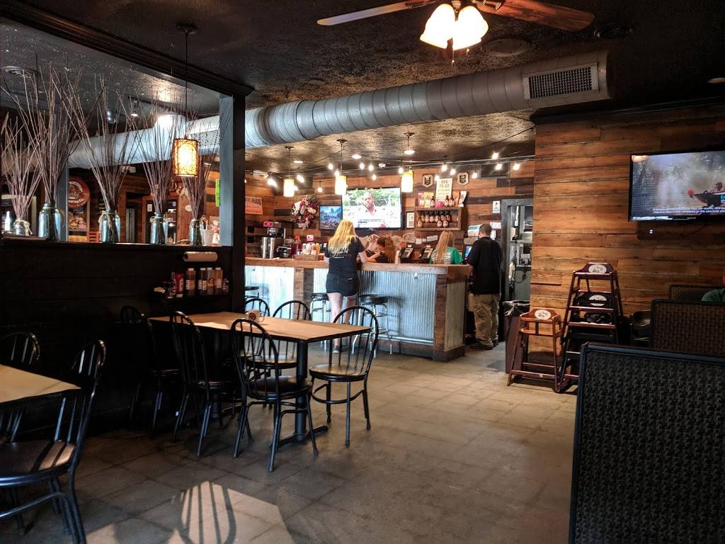 The Fishin Pig | restaurant | 5169 Farmville Rd, Farmville, VA 23901, USA | 4342233287 OR +1 434-223-3287