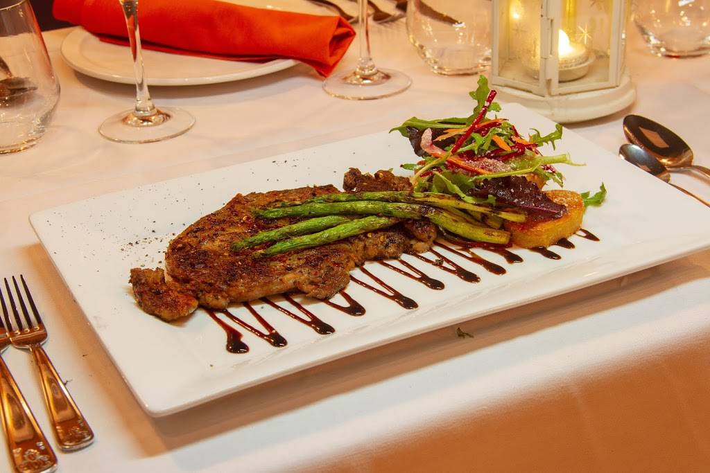 Cafe Aroma | restaurant | 7891 W Sample Rd, Coral Springs, FL 33065, USA | 9546033535 OR +1 954-603-3535