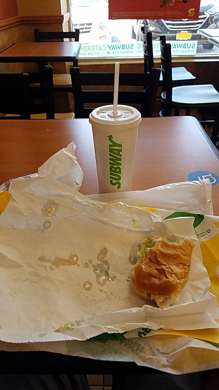 Subway | restaurant | 25-27 Parsons Blvd, Flushing, NY 11354, USA | 7183533100 OR +1 718-353-3100