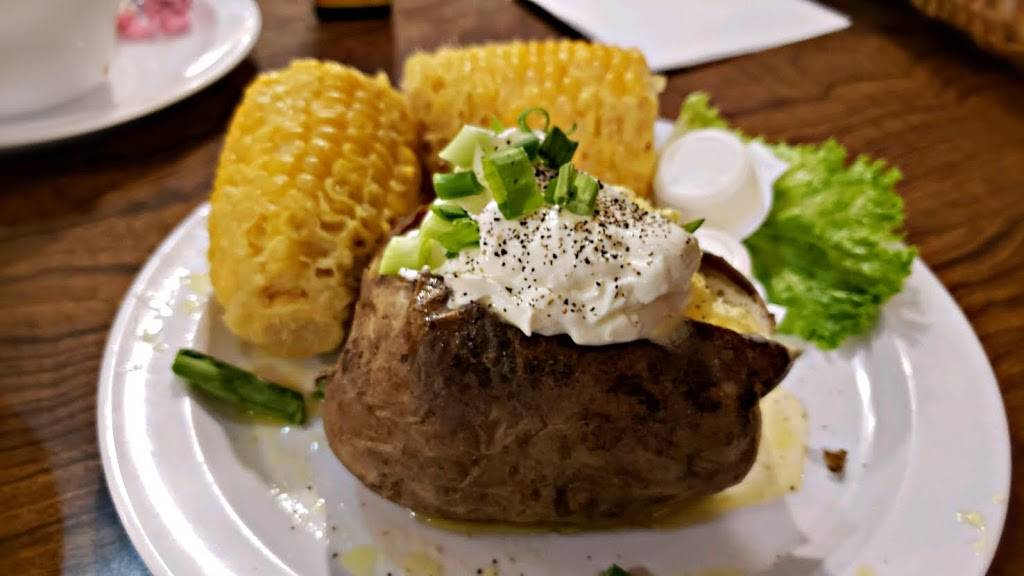 Grammas Country Kitchen | restaurant | 2868 W Ramsey St, Banning, CA 92220, USA | 9518498385 OR +1 951-849-8385