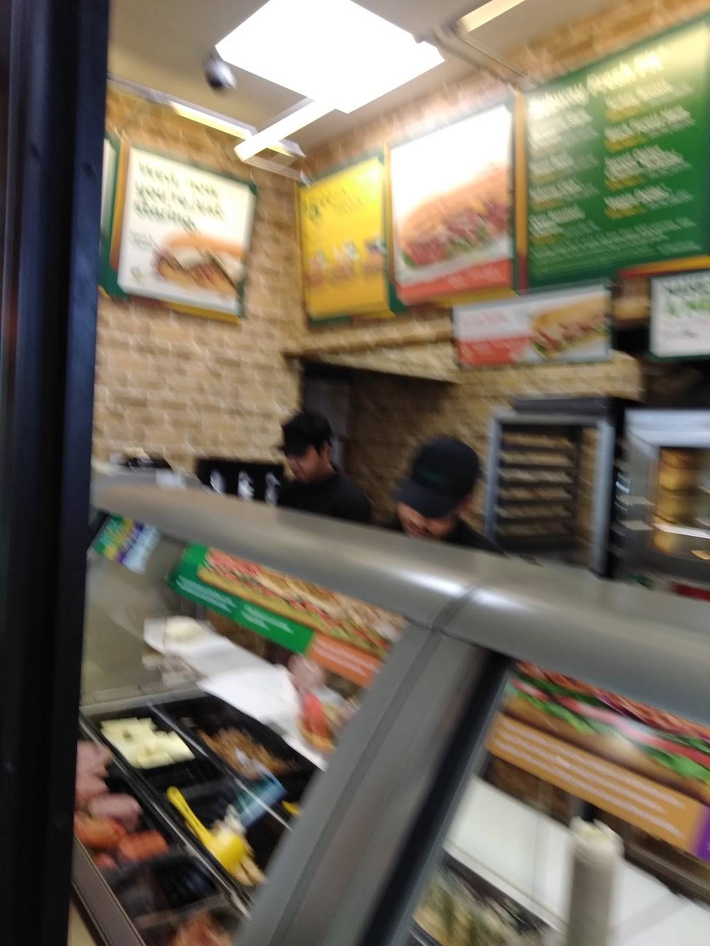 Subway Restaurants | restaurant | 4025 E 106th St, Chicago, IL 60617, USA | 7739027127 OR +1 773-902-7127