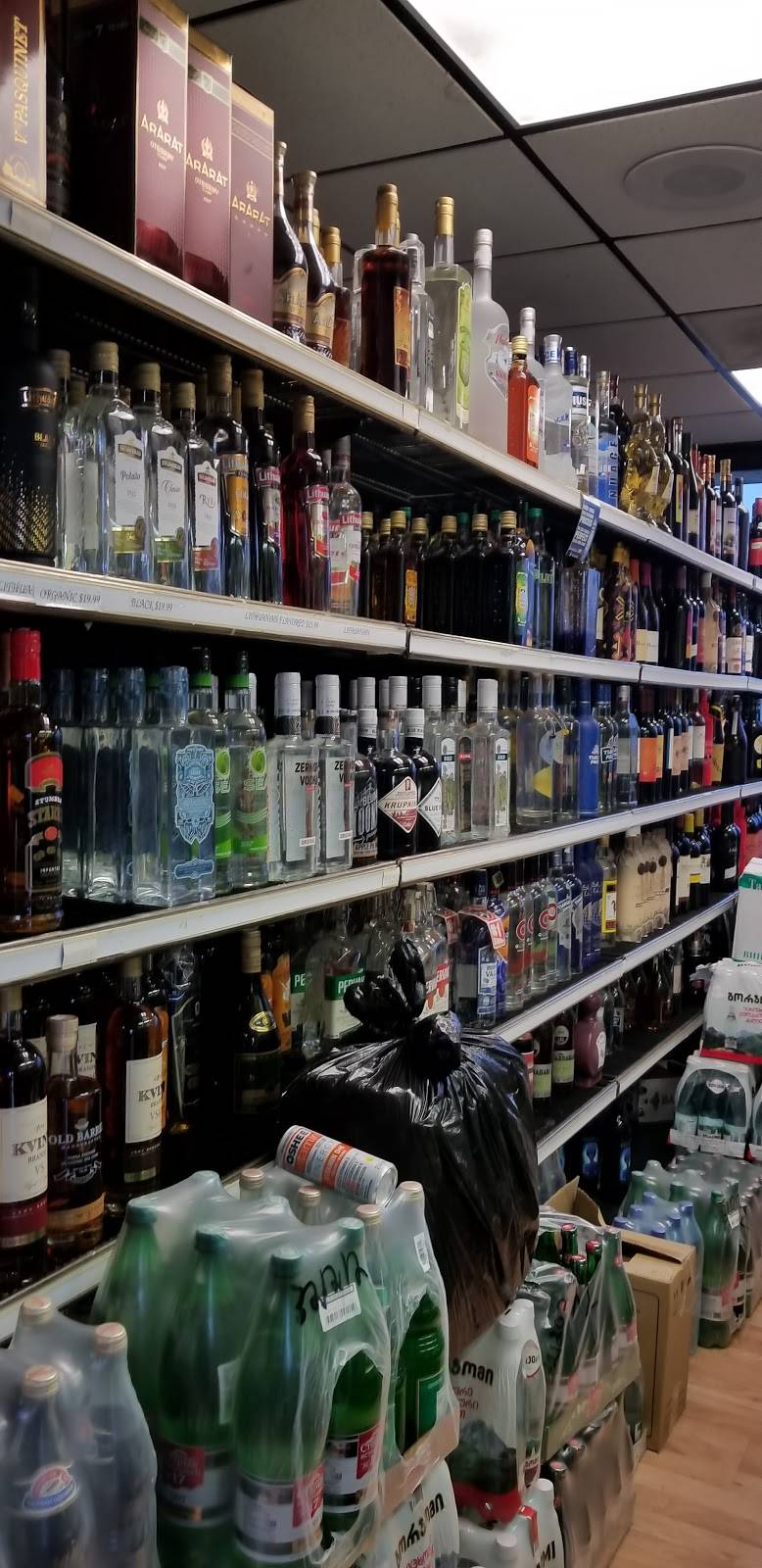 Lithuanian Plaza | restaurant | 9921 S Roberts Rd, Palos Hills, IL 60465, USA | 7085999866 OR +1 708-599-9866